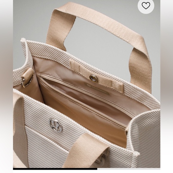 Lululemon canvas tote mini 4.5 L - Picture 3 of 3